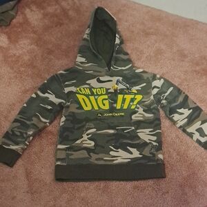 John Deere Boys Camo Hoodie Size M5/6.